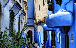 Straatje in Chefchaouen, het blauwe stadje van Marokko
